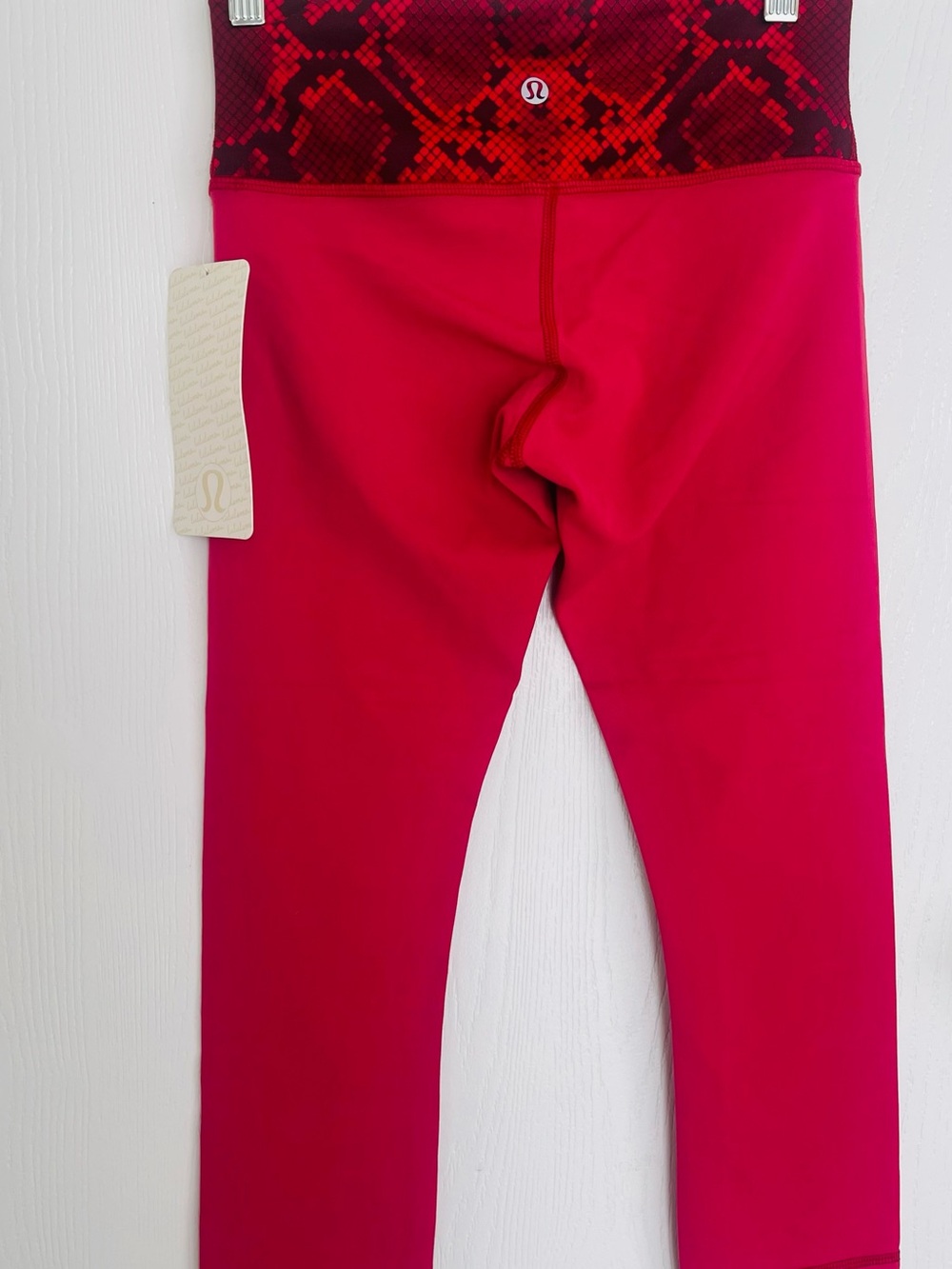 lululemon athletica Kids Bright Pink Leggings with Red-Pink Patterned Waistband